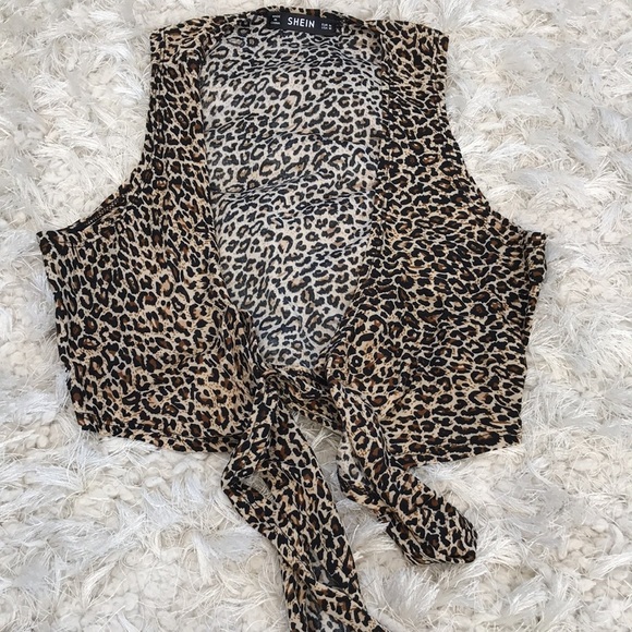 4 Medium tops, from Shein - Picture 5 of 5